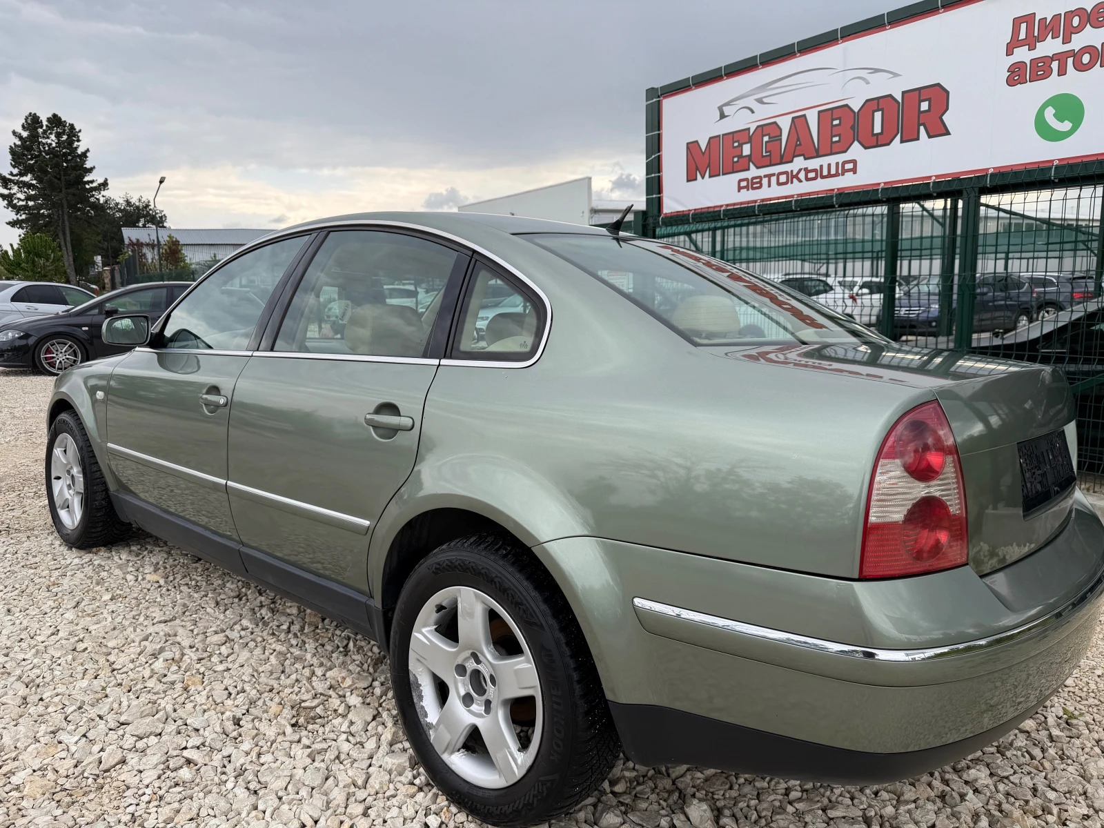 VW Passat 2.0i/116p.s-HighLine!!!, снимка 4 - Автомобили и джипове - 53688298