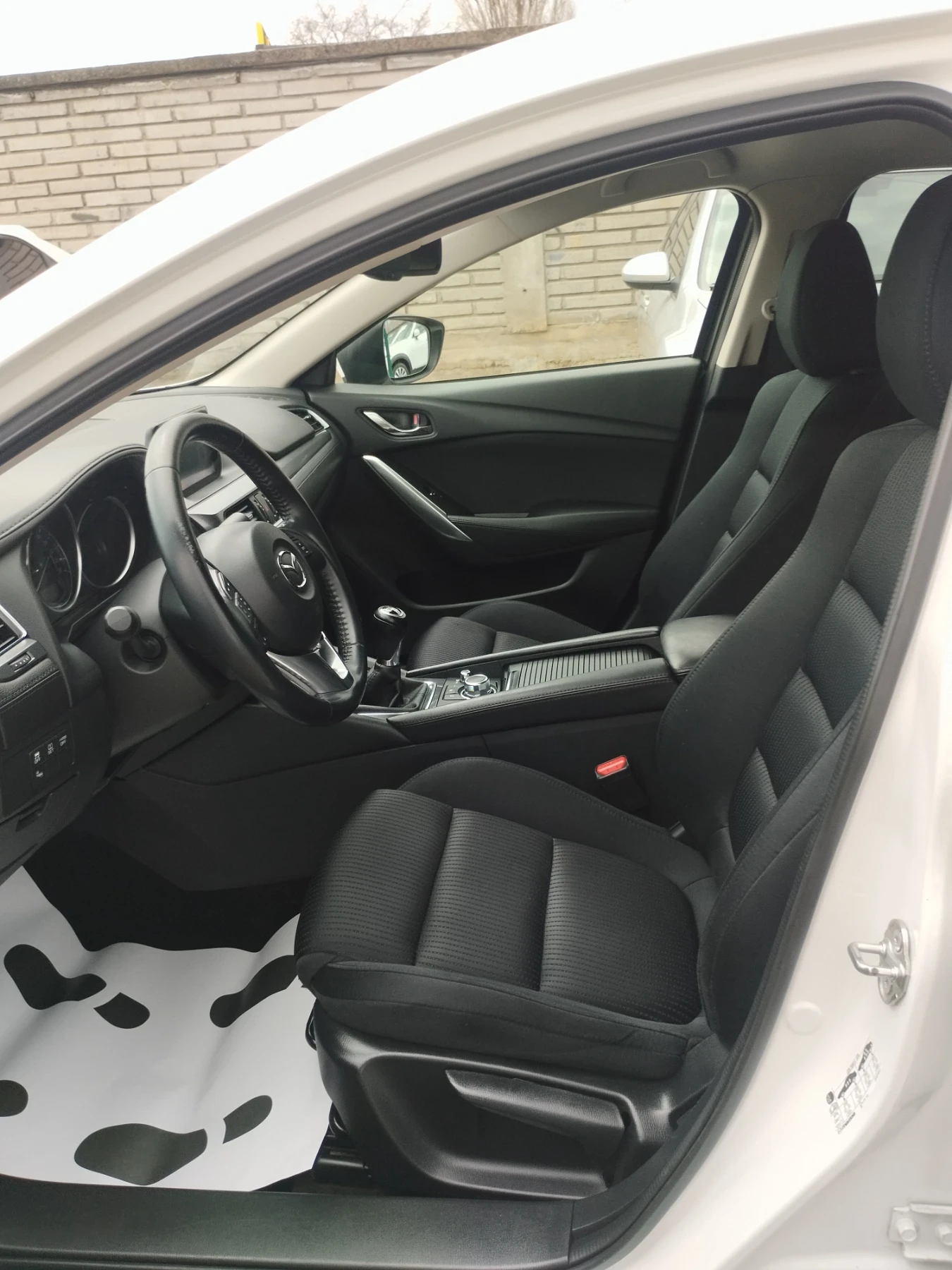 Mazda 6 2.0 benzin facelift , снимка 7 - Автомобили и джипове - 53721913