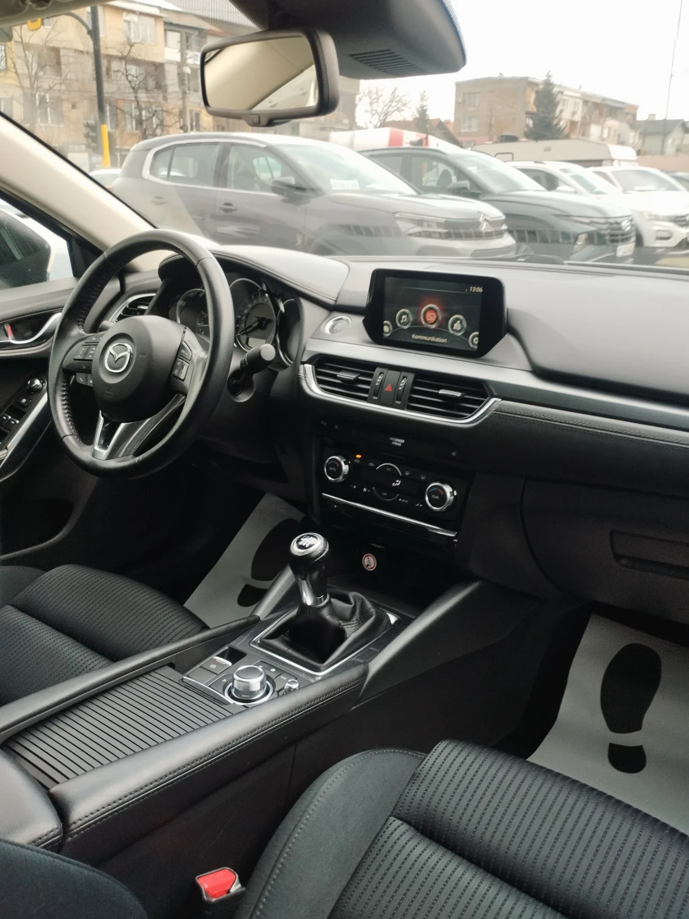 Mazda 6 2.0 benzin facelift , снимка 11 - Автомобили и джипове - 53721913