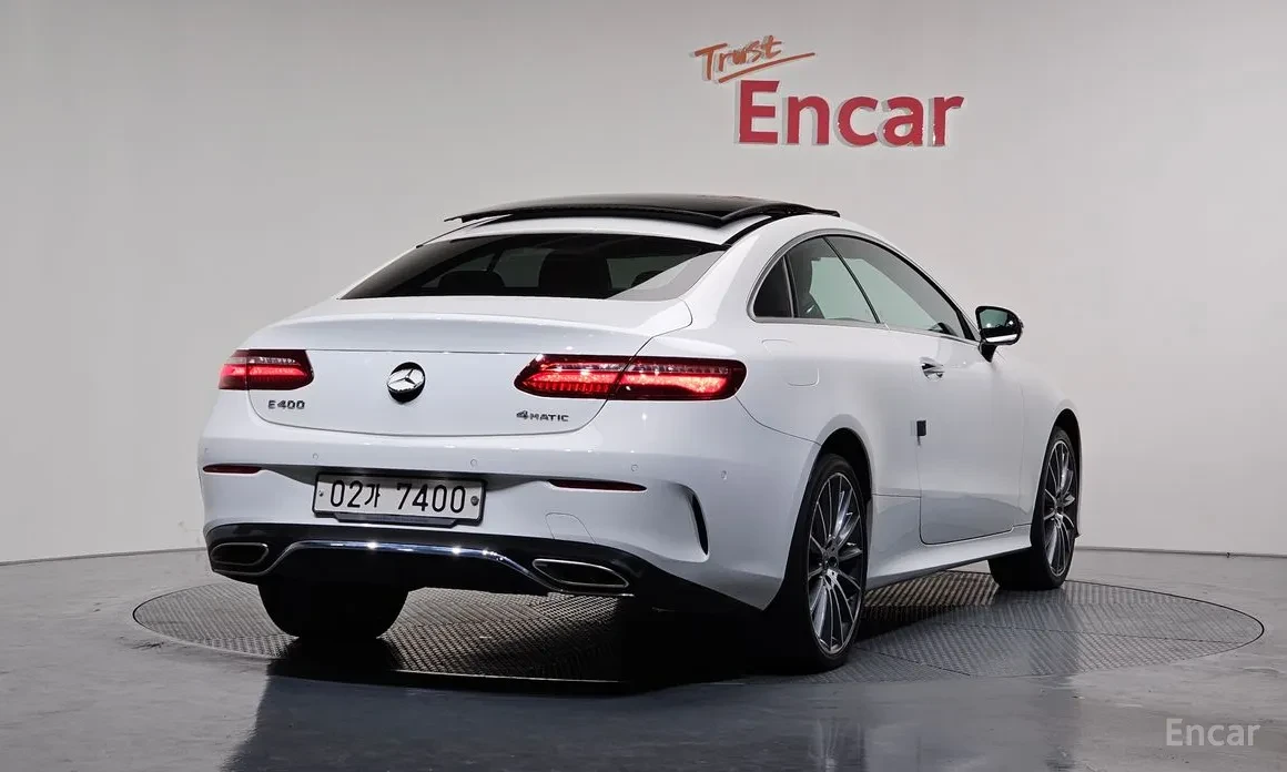 Mercedes-Benz E 400 4MATIC / BURMESTER / AIRMATIC / ОБДУХ / HEAD-UP, снимка 2 - Автомобили и джипове - 54034619