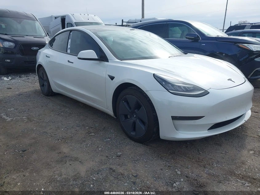 Tesla Model 3 Standard Range Plus RWD * CARFAX* 