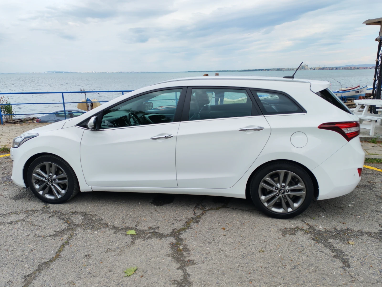 Hyundai I30 1.6 , фейслифт, автоматик, снимка 7 - Автомобили и джипове - 54660289