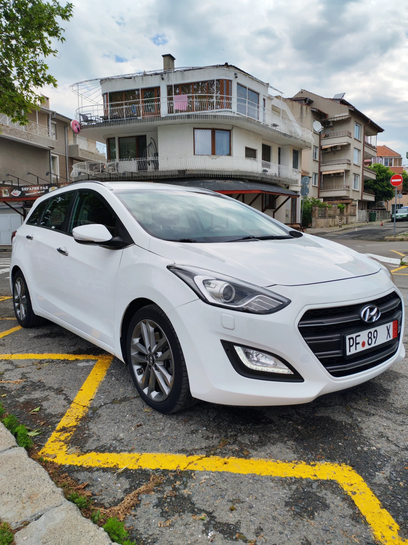 Hyundai I30 1.6 , фейслифт, автоматик, снимка 3 - Автомобили и джипове - 54660289