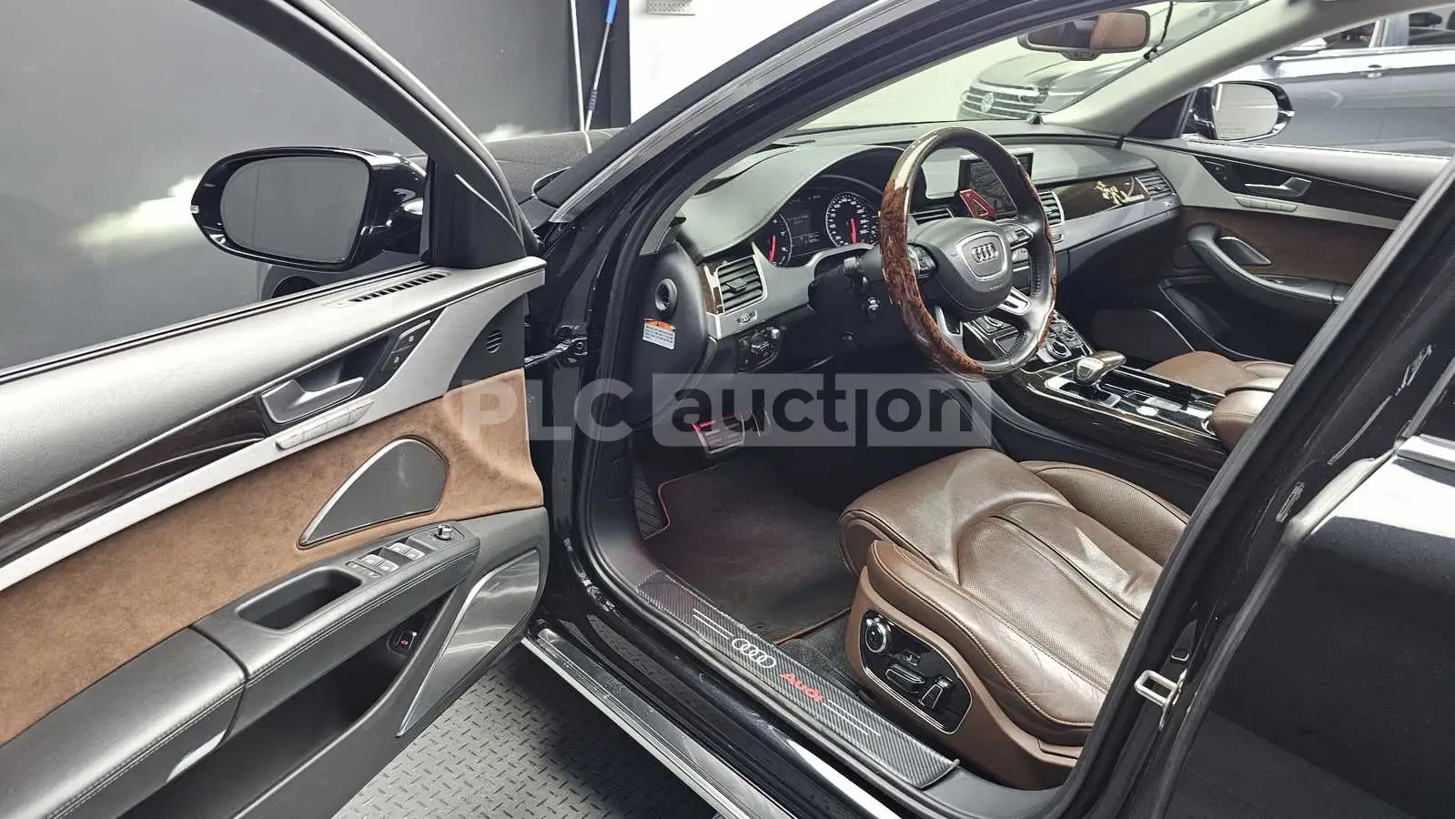 Audi A8 60TFSI !FULL! !УНИKAТ! HEAD-UP/360/EKPAHИ/, снимка 10 - Автомобили и джипове - 55065970