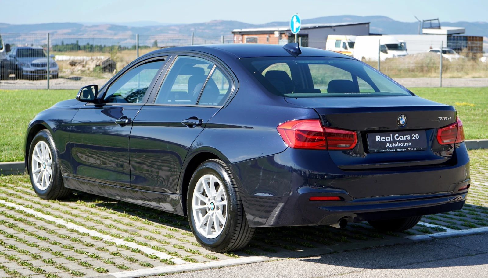 BMW 318 d* LaneAssist* BlindSpotAssist* Обслужено* Регистр, снимка 6 - Автомобили и джипове - 55693351