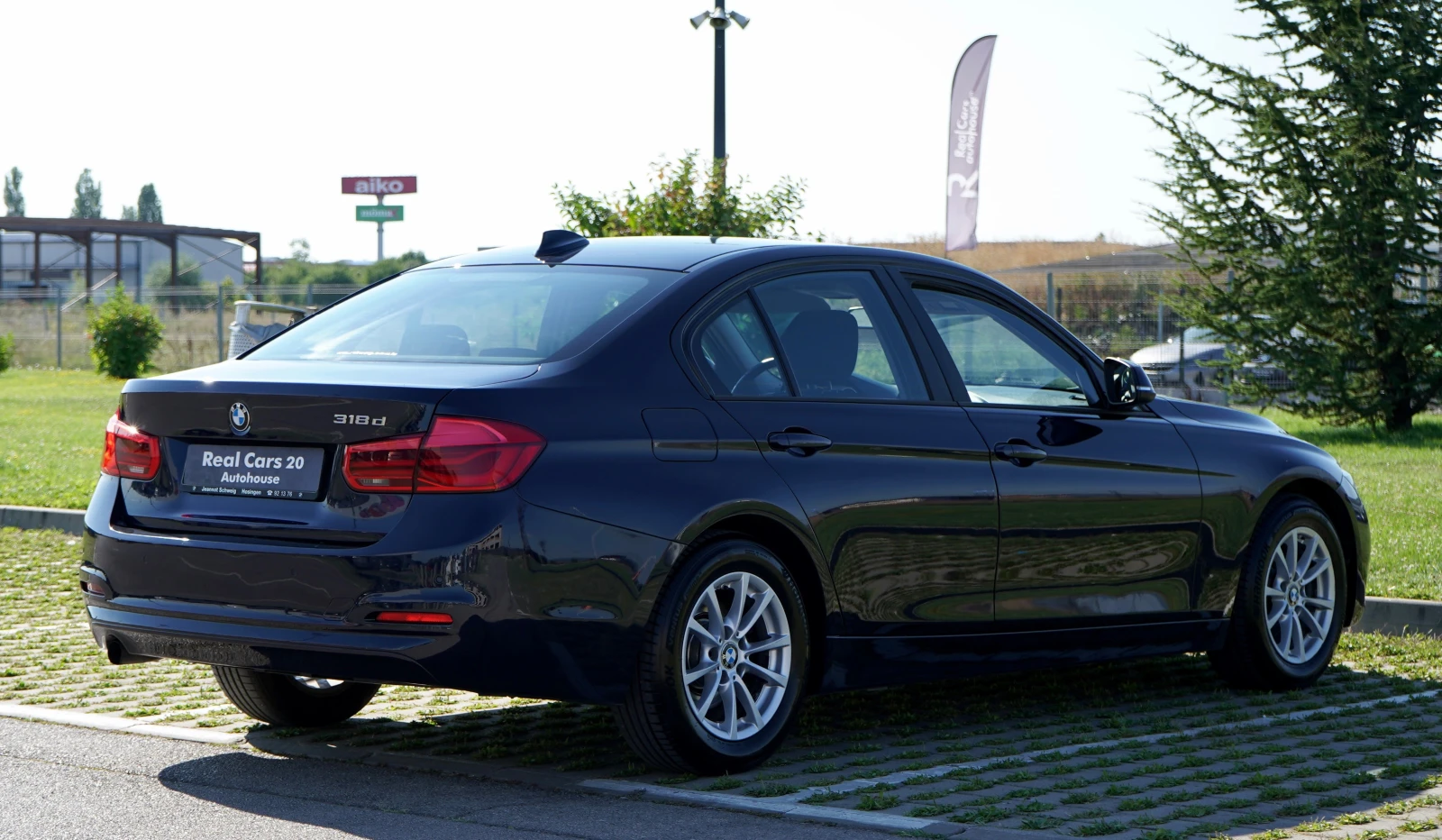 BMW 318 d* LaneAssist* BlindSpotAssist* Обслужено* Регистр, снимка 4 - Автомобили и джипове - 55693351