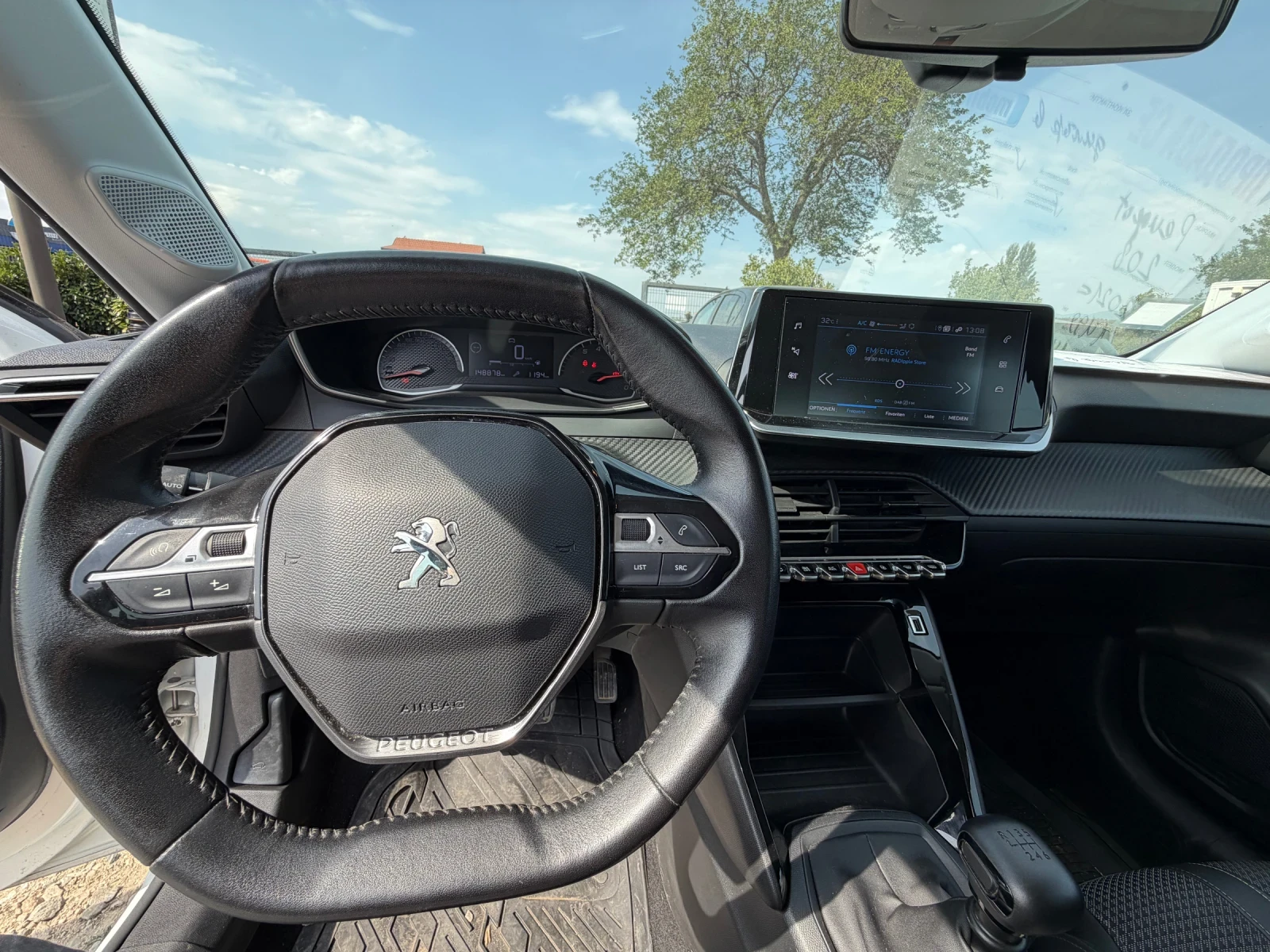 Peugeot 208, снимка 4 - Автомобили и джипове - 56044867