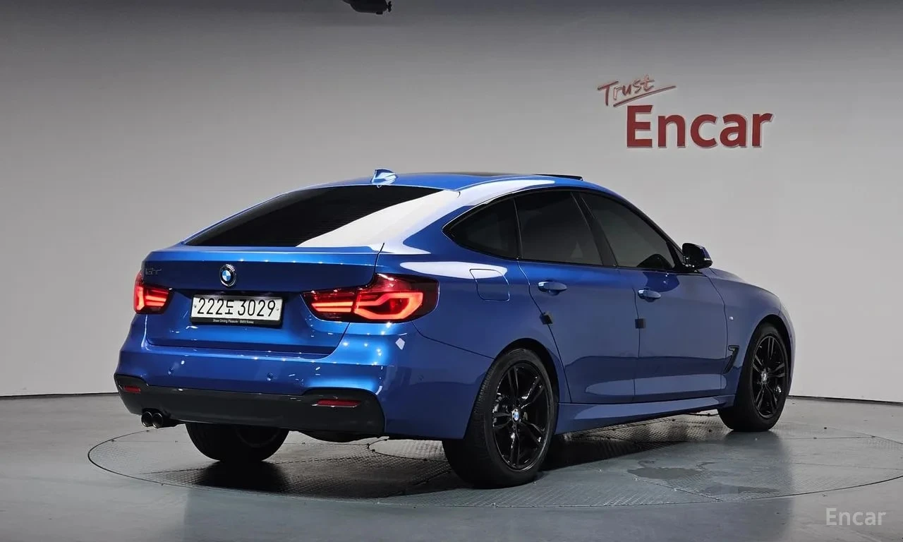 BMW 320  M Sport Premium * АВТОКРЕДИТ * , снимка 2 - Автомобили и джипове - 56118462