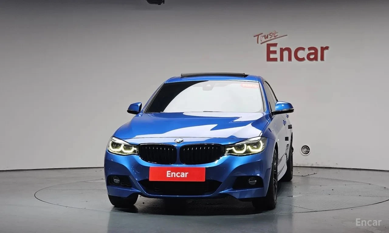 BMW 320  M Sport Premium * АВТОКРЕДИТ * , снимка 3 - Автомобили и джипове - 56118462