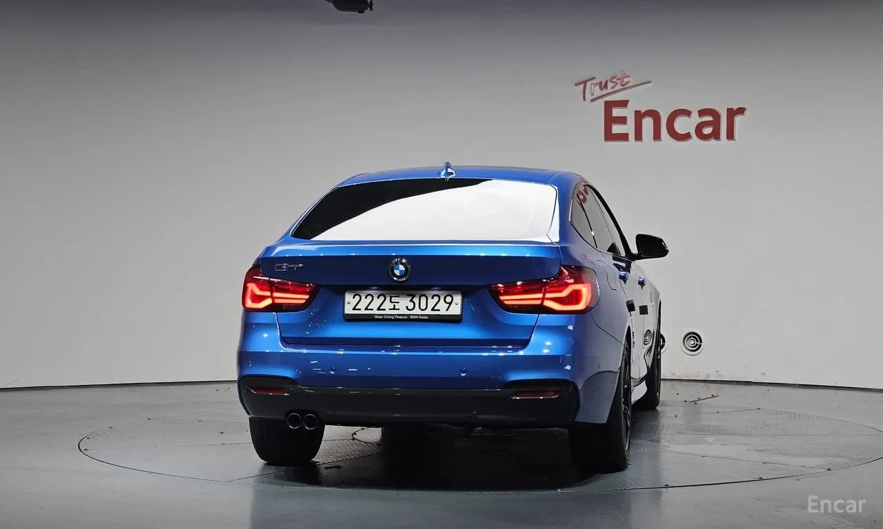 BMW 320  M Sport Premium * АВТОКРЕДИТ * , снимка 4 - Автомобили и джипове - 56118462