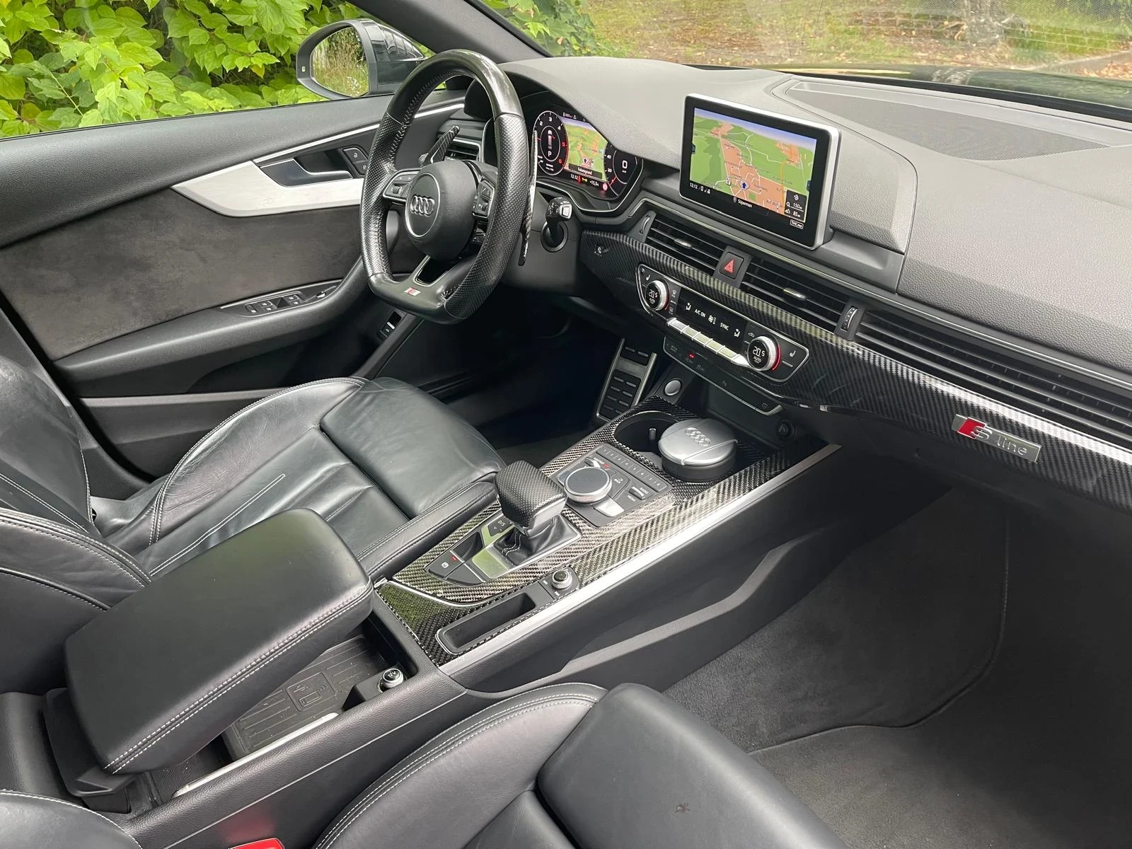 Audi A4  Avant B9 2.0 TDI 190 к.с. S tronic   S LINE.   SP, снимка 9 - Автомобили и джипове - 56217394