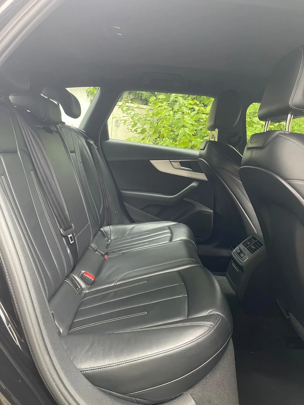 Audi A4  Avant B9 2.0 TDI 190 к.с. S tronic   S LINE.   SP, снимка 7 - Автомобили и джипове - 56217394