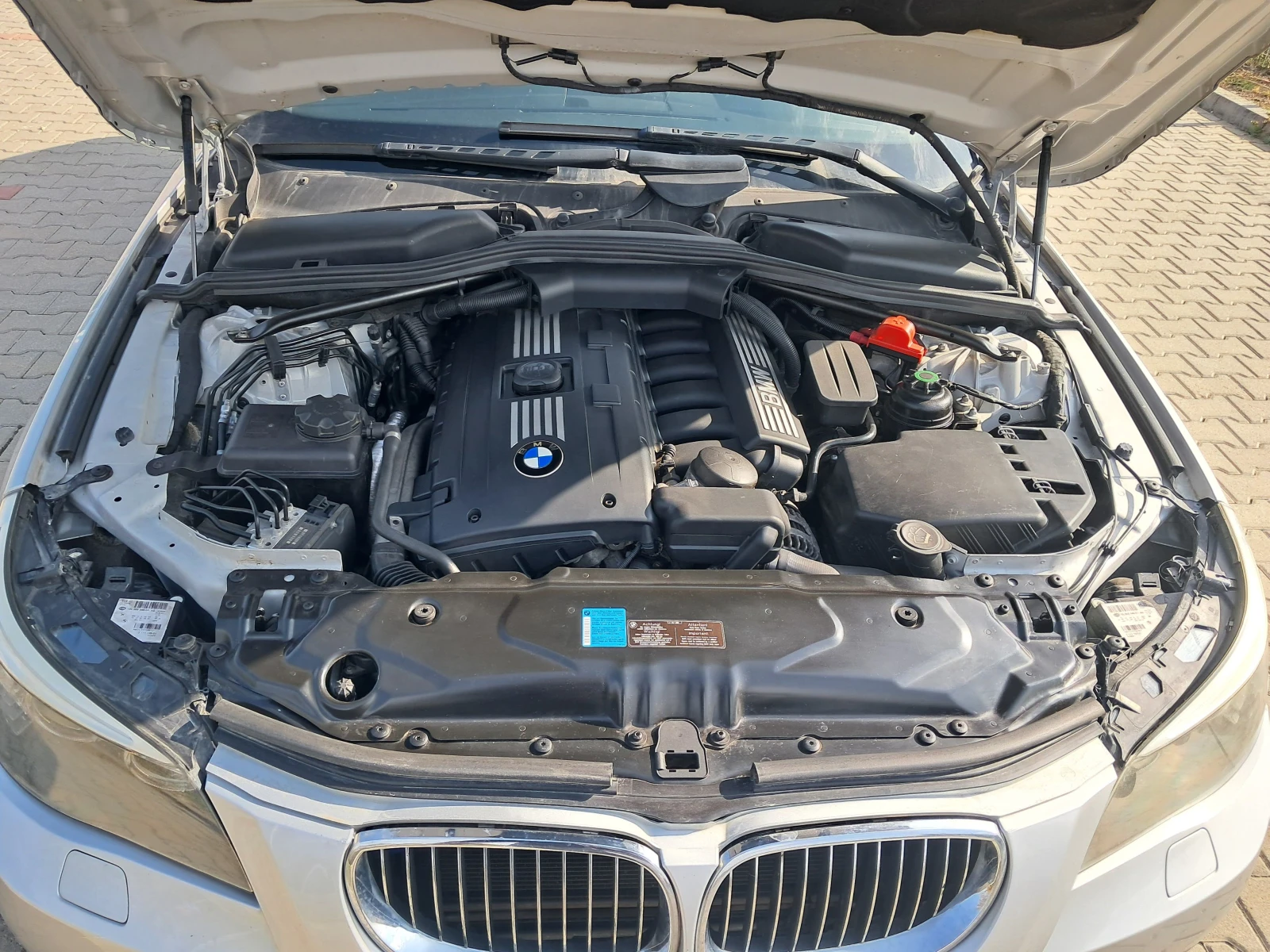 BMW 525 E61, снимка 12 - Автомобили и джипове - 56449322