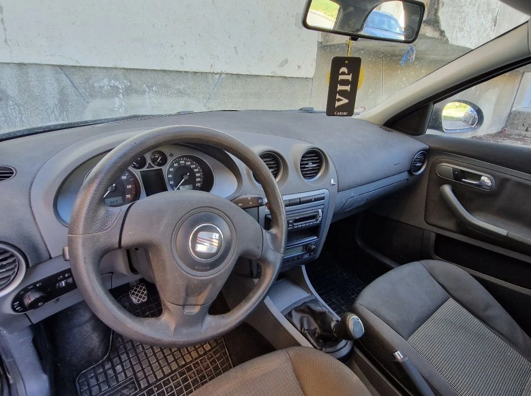 Seat Ibiza, снимка 8 - Автомобили и джипове - 56450738