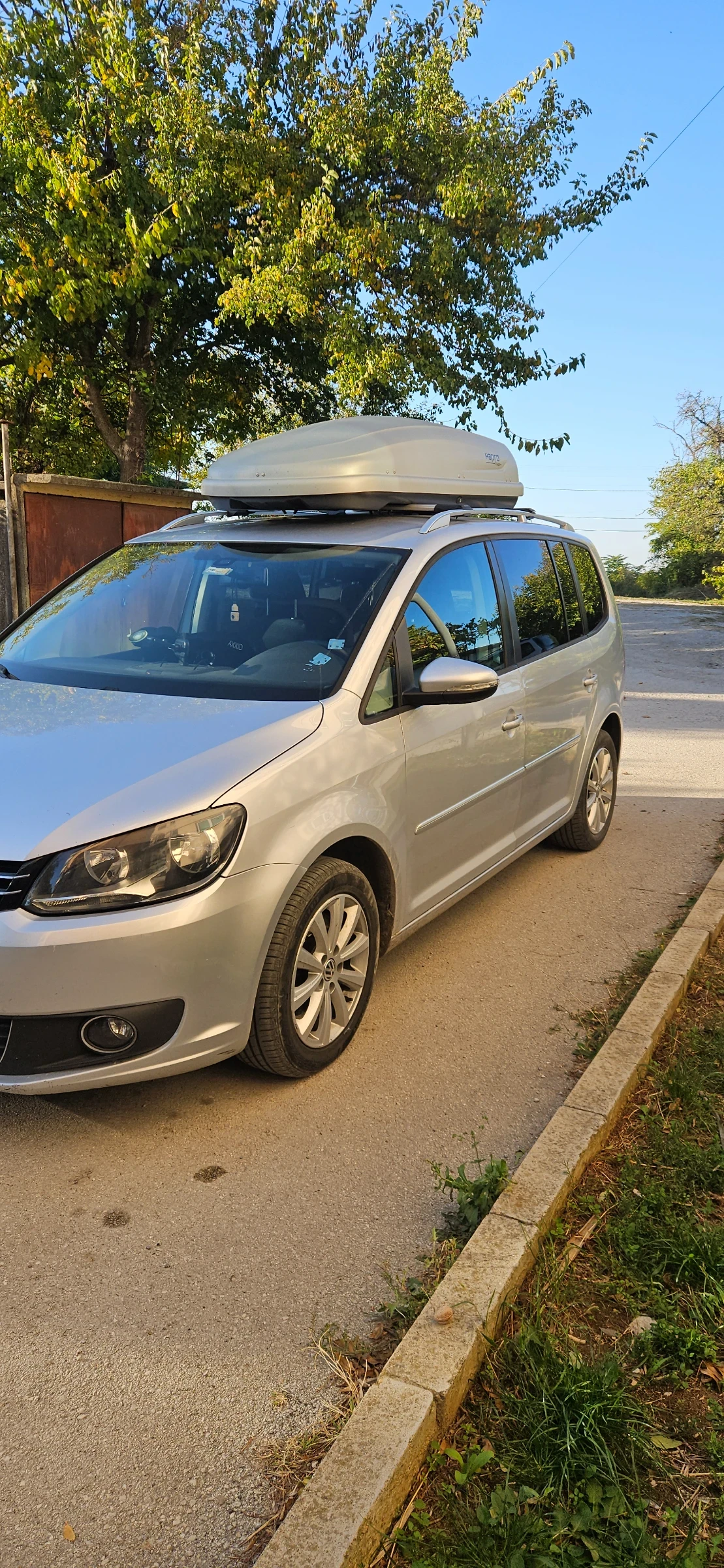 VW Touran, снимка 4 - Автомобили и джипове - 56599442