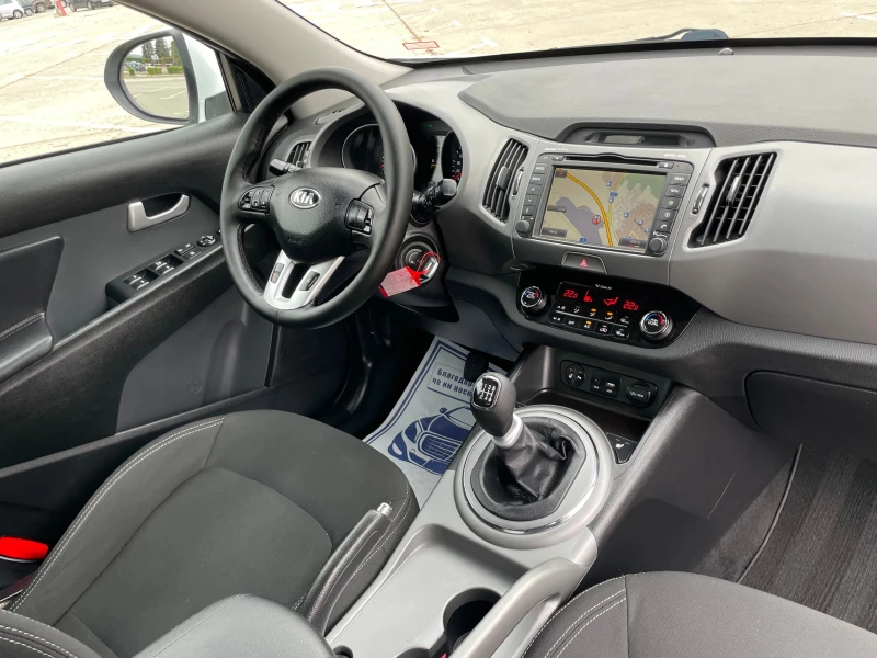 Kia Sportage 1.6///Face-Lift///Park-assist///, снимка 7 - Автомобили и джипове - 48556506