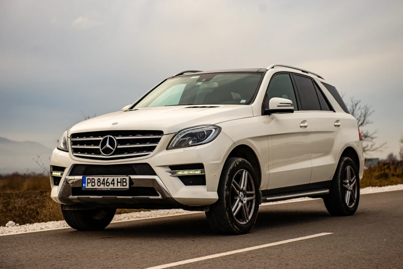 Mercedes-Benz ML 350 350 AMG / panorama / harman / alcantara / , снимка 4 - Автомобили и джипове - 48906387