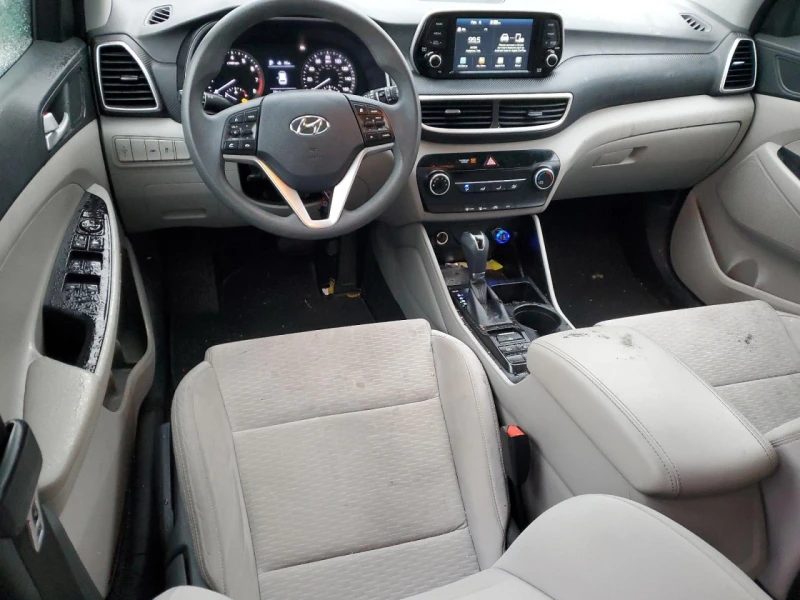 Hyundai Tucson SE  , снимка 8 - Автомобили и джипове - 49069954