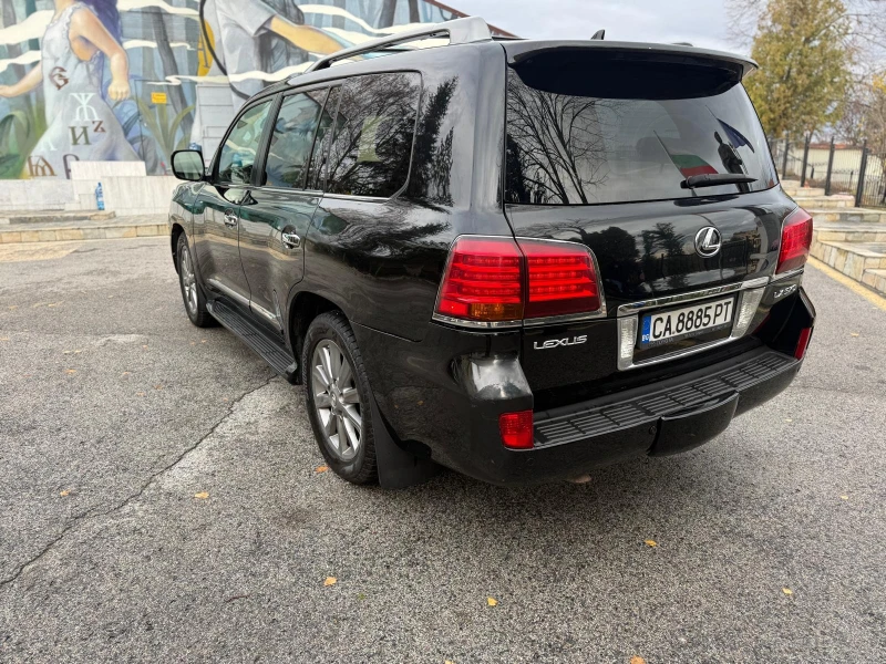 Toyota Land cruiser LX 570, снимка 4 - Автомобили и джипове - 53032455