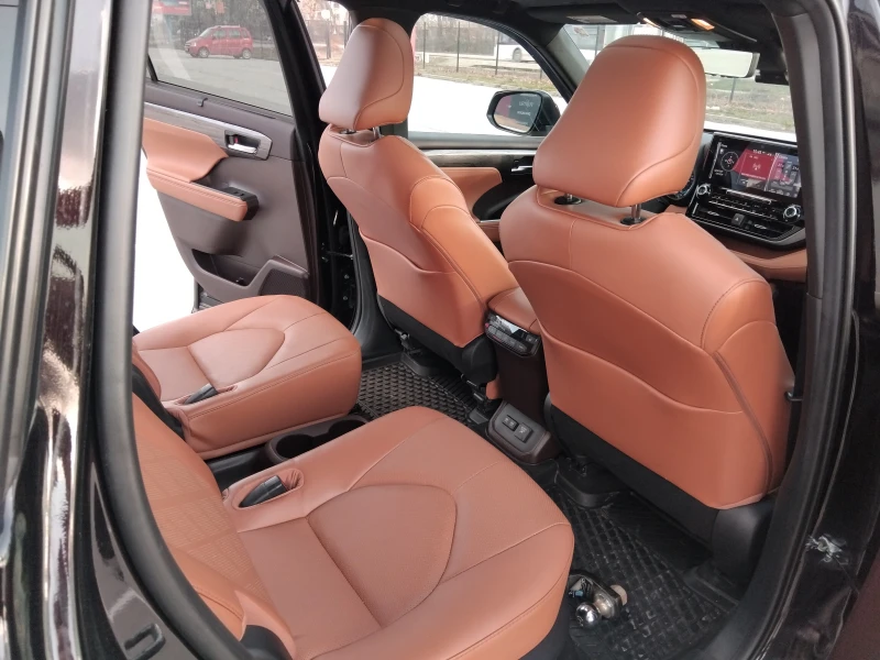 Toyota Highlander HYBRID PLATINUM , снимка 9 - Автомобили и джипове - 53380648