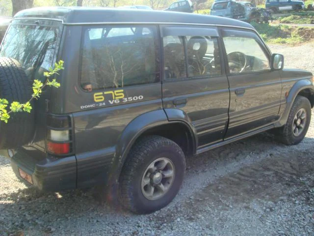 Mitsubishi Pajero 3.5 V6, снимка 4 - Автомобили и джипове - 46834192