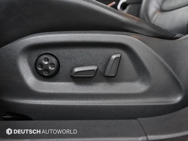 VW Tiguan 2.0 Tdi R-Line 5N, снимка 16 - Автомобили и джипове - 55888548