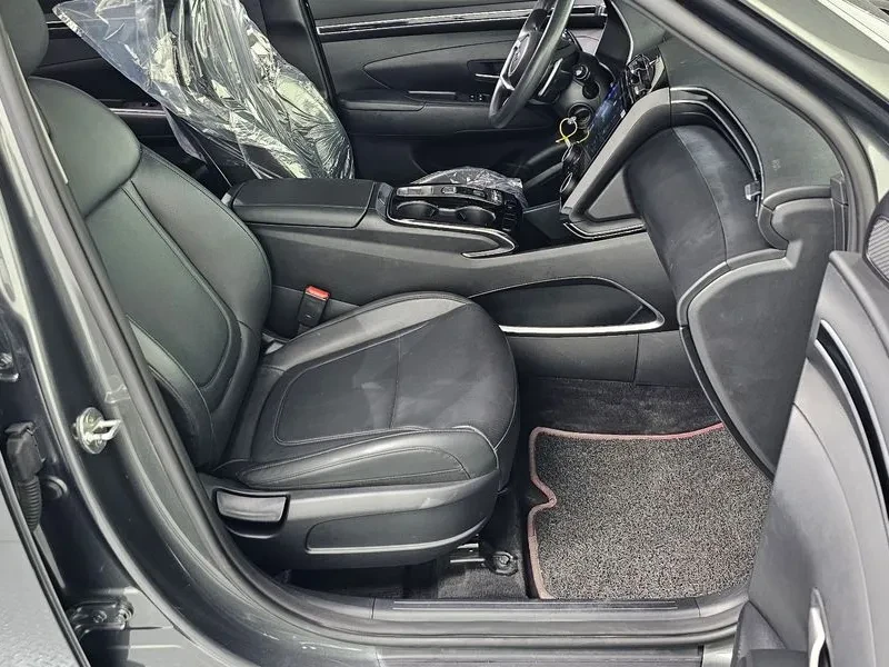 Hyundai Tucson 2.0 4WD MODERN, снимка 12 - Автомобили и джипове - 56293179