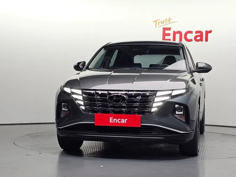 Hyundai Tucson 2.0 4WD MODERN, снимка 3 - Автомобили и джипове - 56293179