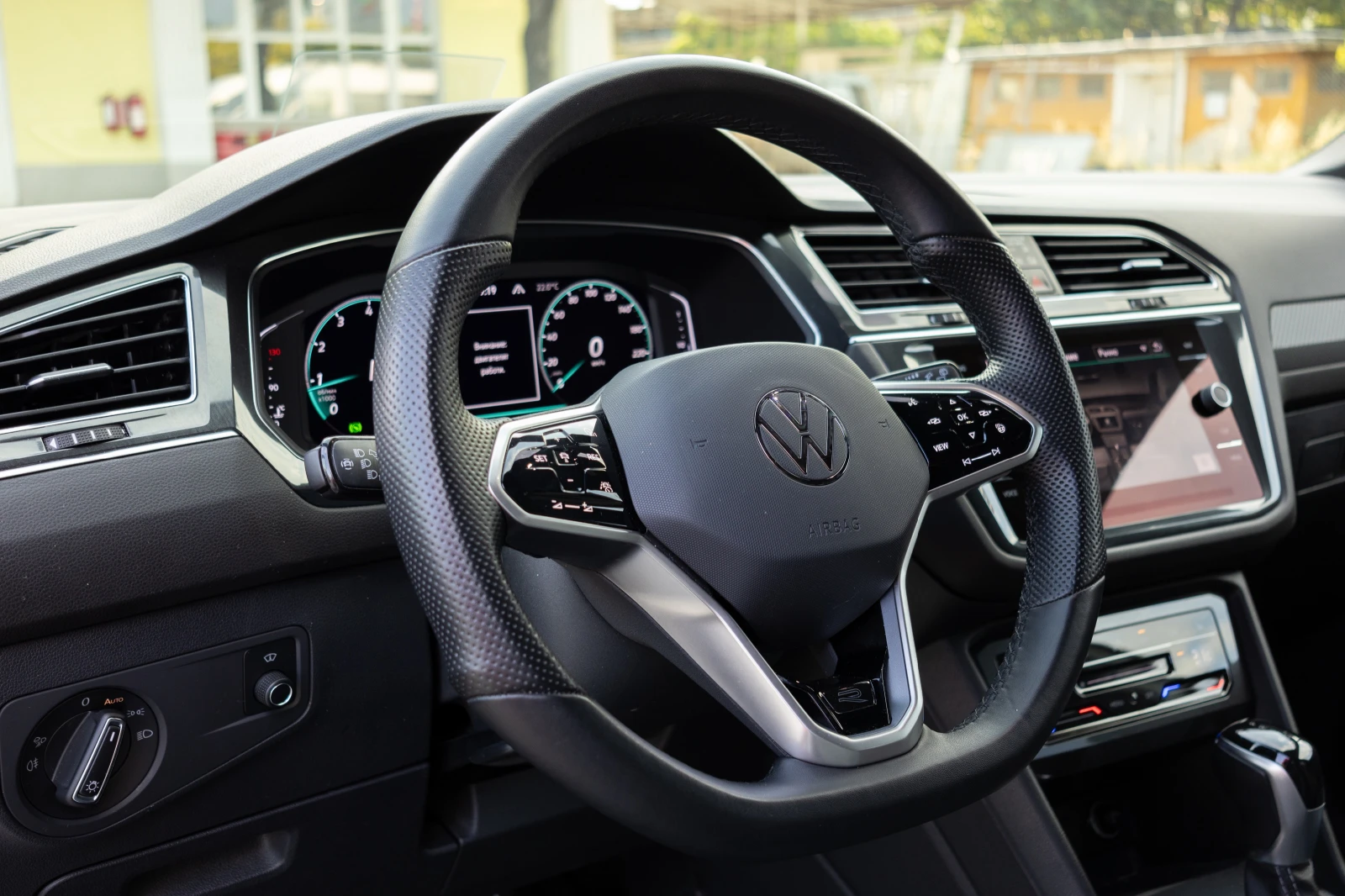 VW Tiguan Allspace R-Line - изображение 4