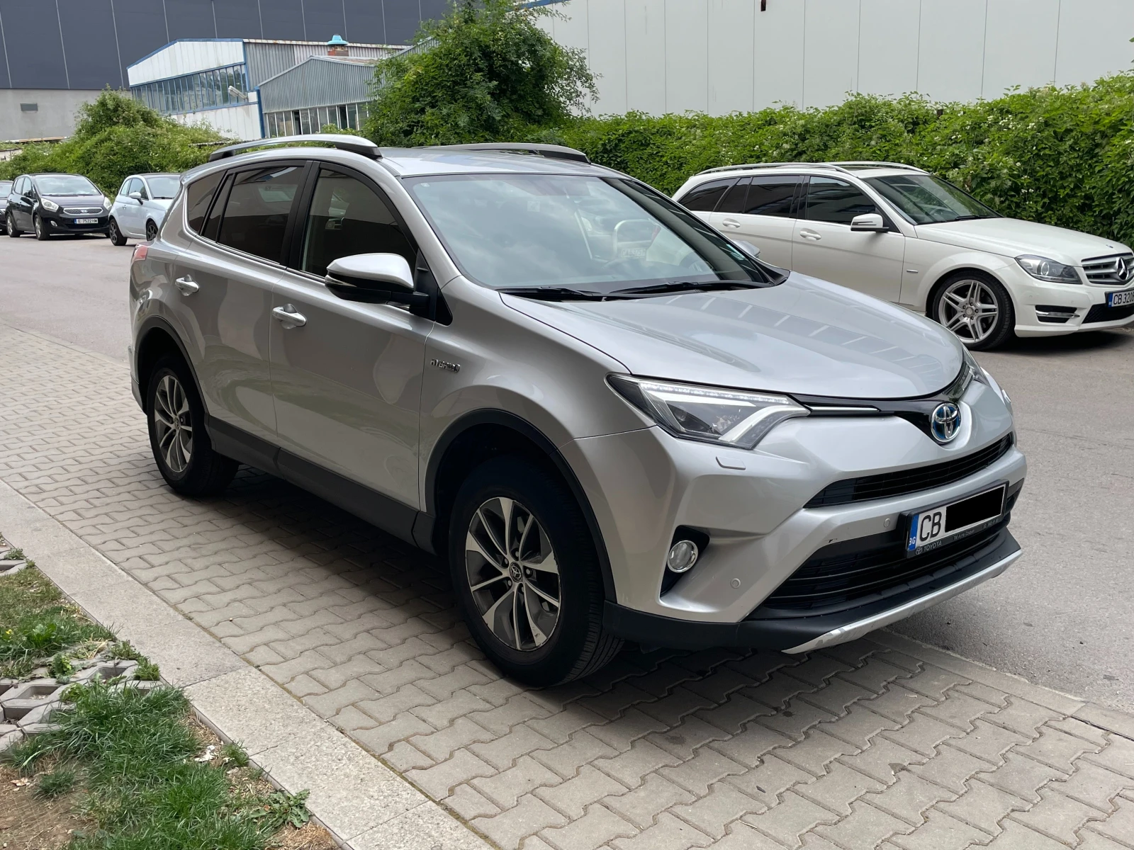 Toyota Rav4 2.5 Hybrid AWD/4x4 Executive Plus- в ГАРАНЦИЯ - изображение 2
