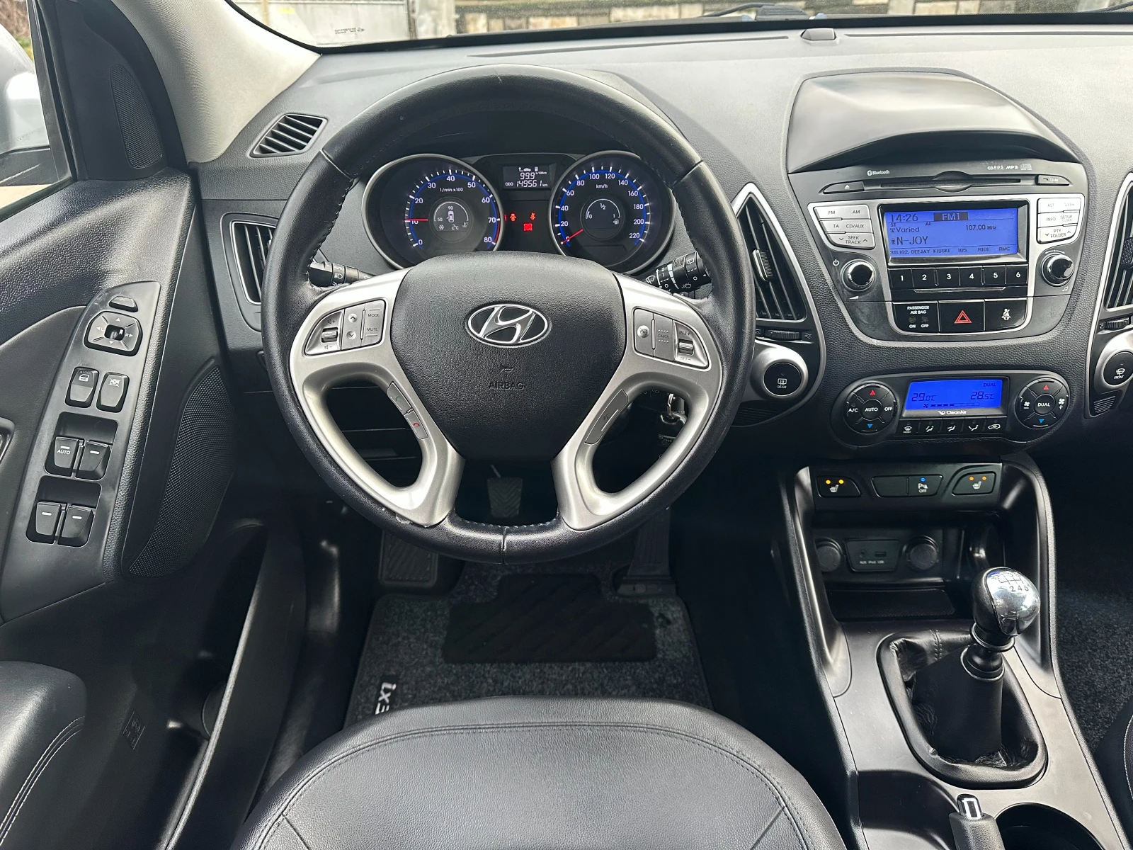 Hyundai IX35 1.6GDi-135k.s-КОЖА-EURO5A-6sk.-149000km!-PDC-2012г - изображение 7