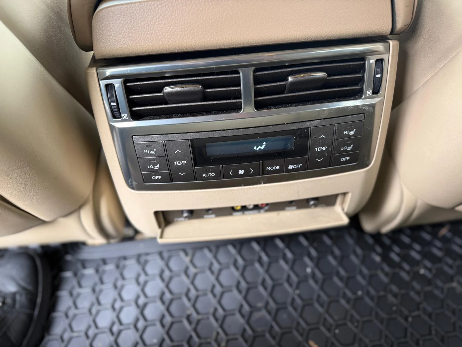 Toyota Land cruiser LX 570 | Mobile.bg � ����������� 7