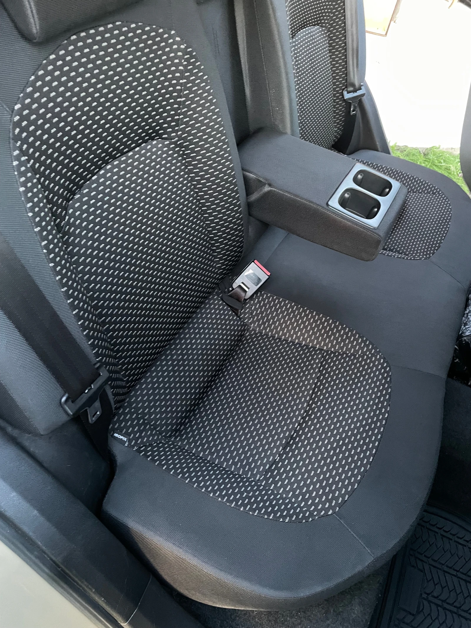 Nissan Qashqai 2.0 ГАЗ, снимка 11 - Автомобили и джипове - 53709758