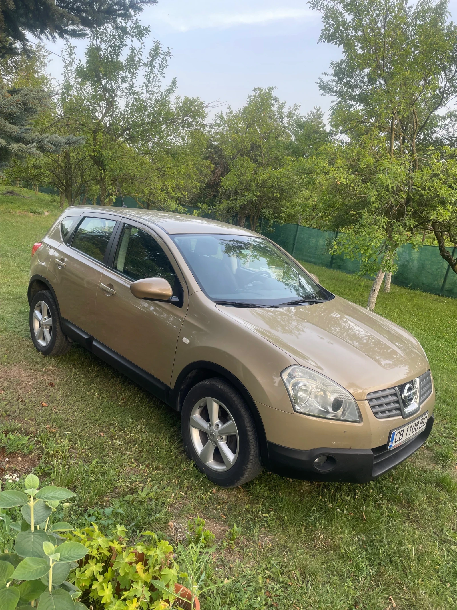 Nissan Qashqai 2.0 ГАЗ, снимка 2 - Автомобили и джипове - 53709758
