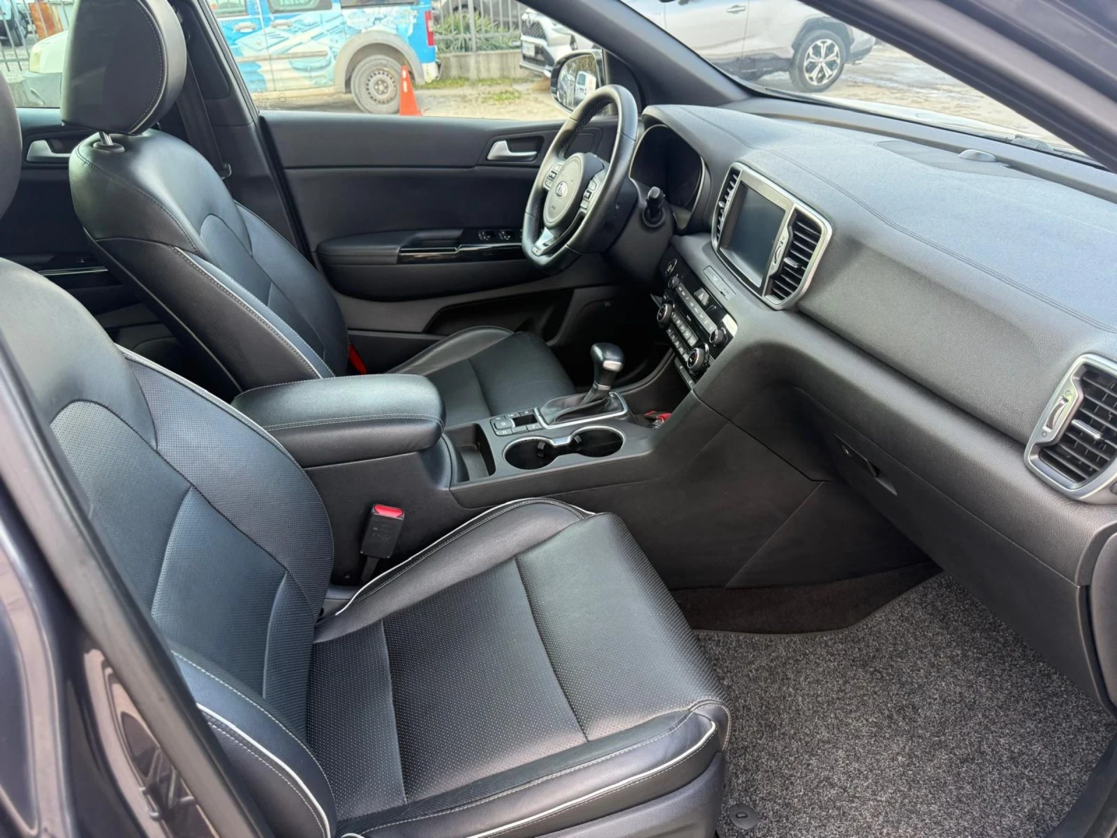 Kia Sportage 1.7CRDI GT LINE FULL SERVICE IN KIA NEW , снимка 11 - Автомобили и джипове - 53725800