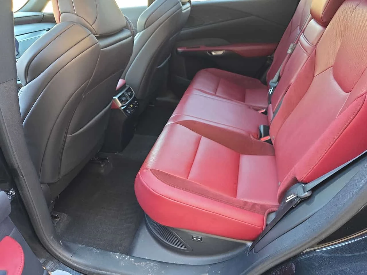 Lexus RX 500h CARFAX, снимка 11 - Автомобили и джипове - 54089588