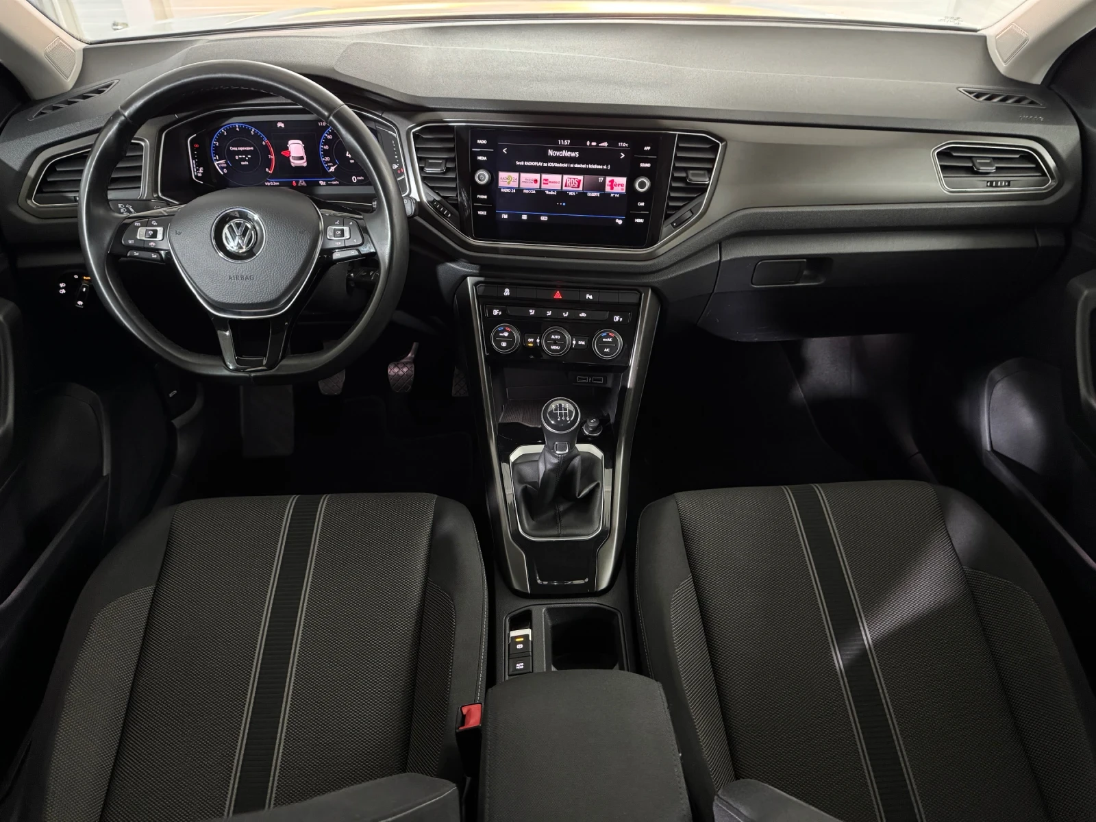 VW T-Roc 1.5 TSI ADVANCED - DISTRONIC - DIGITAL, снимка 9 - Автомобили и джипове - 54655988