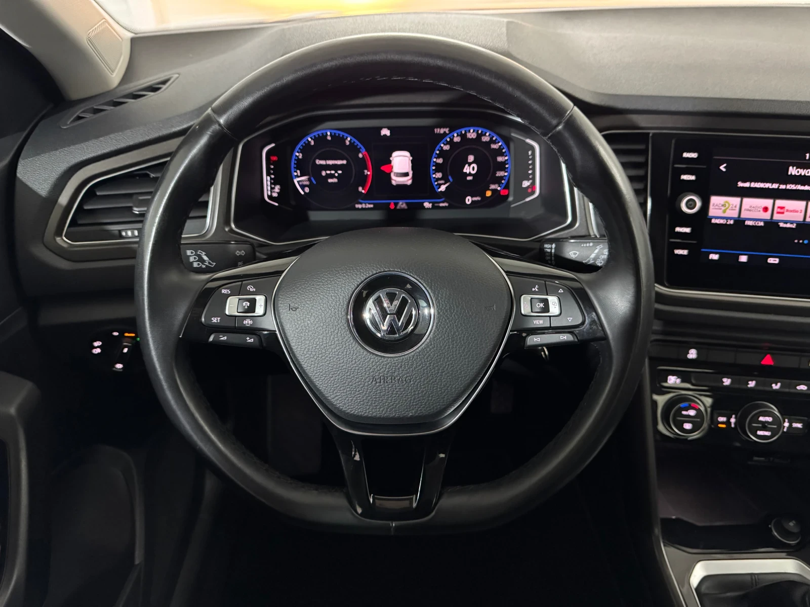 VW T-Roc 1.5 TSI ADVANCED - DISTRONIC - DIGITAL, снимка 10 - Автомобили и джипове - 54655988