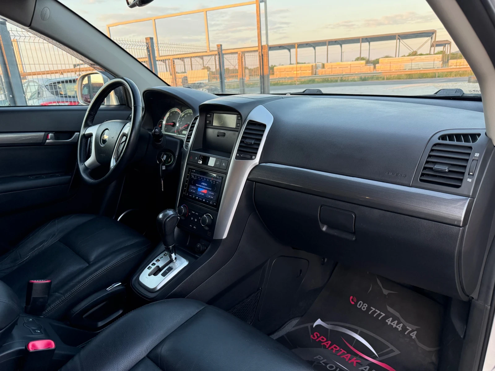Chevrolet Captiva 2.0D* 2010г* АВТОМАТИК* 4Х4* КОЖА* 6+ 1 Местен* , снимка 13 - Автомобили и джипове - 54693906