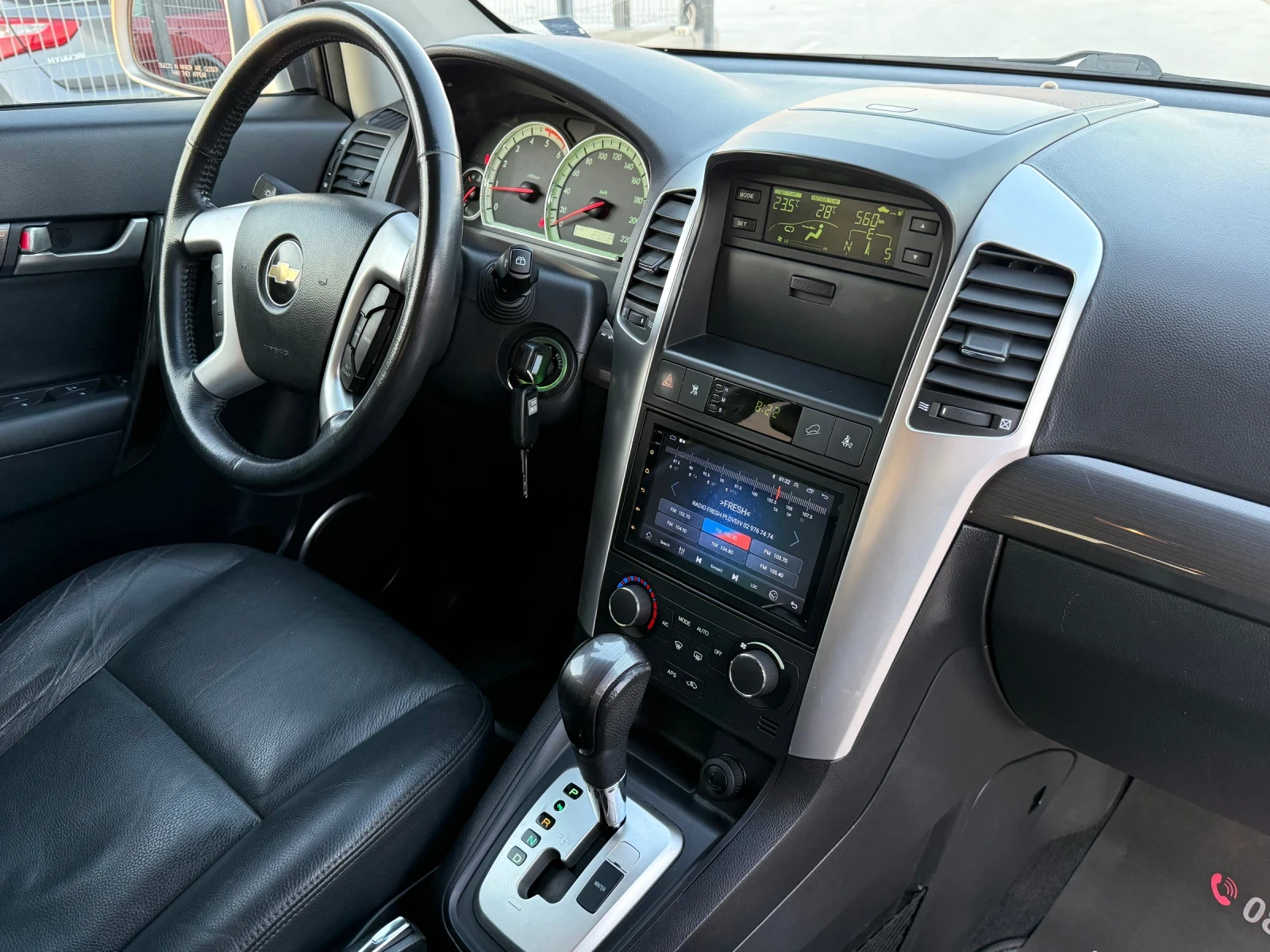 Chevrolet Captiva 2.0D* 2010г* АВТОМАТИК* 4Х4* КОЖА* 6+ 1 Местен* , снимка 14 - Автомобили и джипове - 54693906