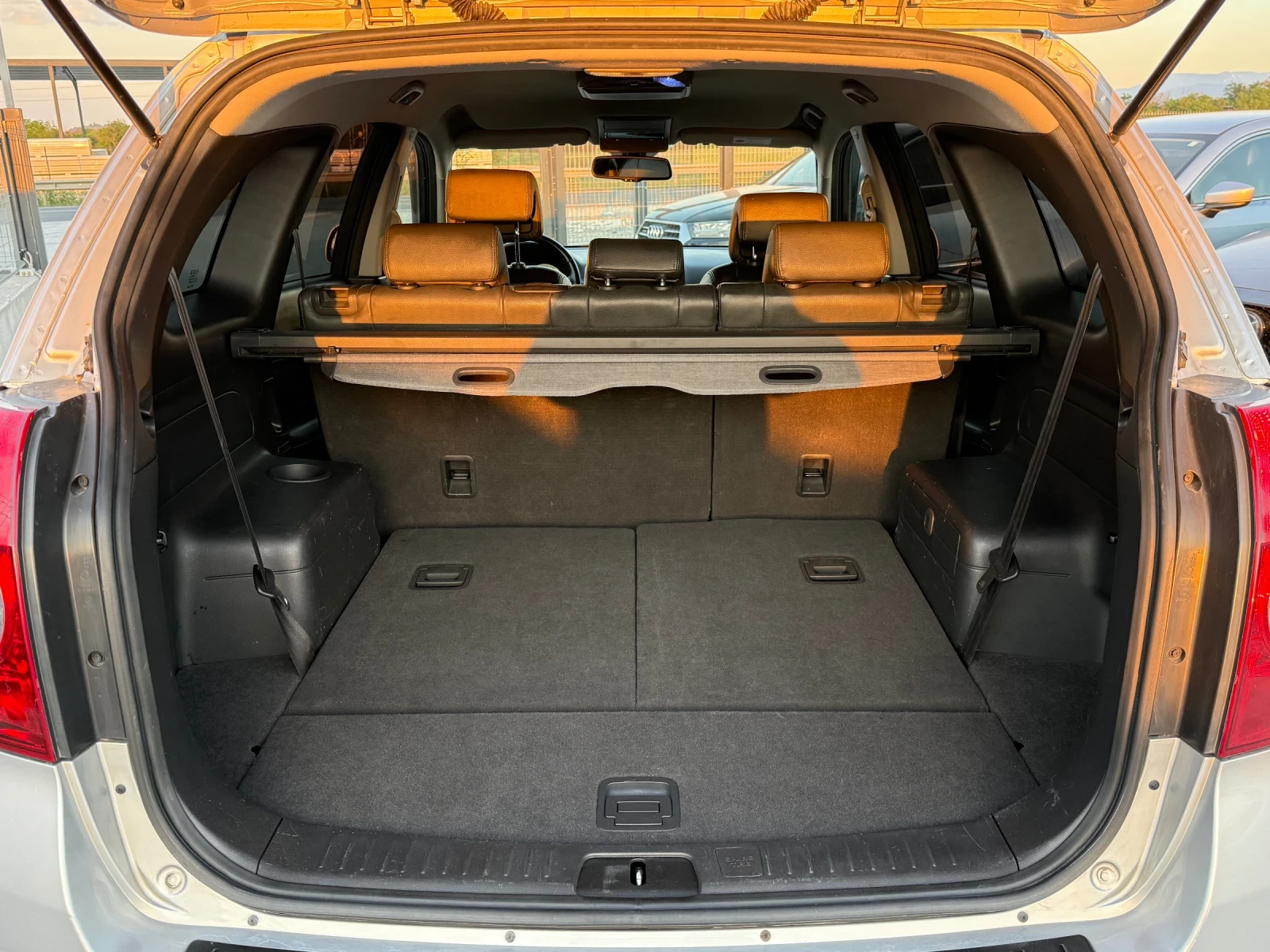 Chevrolet Captiva 2.0D* 2010г* АВТОМАТИК* 4Х4* КОЖА* 6+ 1 Местен* , снимка 10 - Автомобили и джипове - 54693906