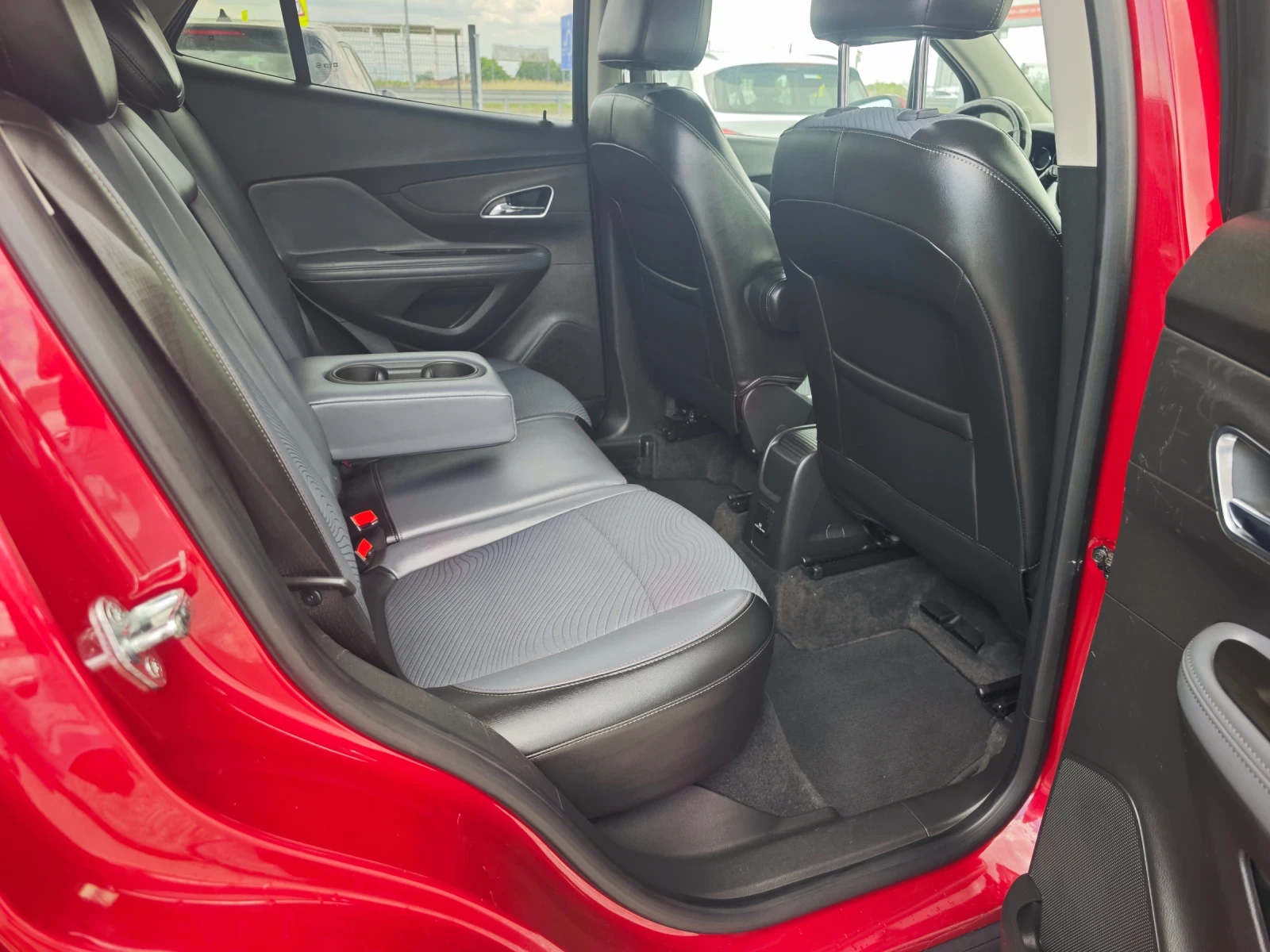 Opel Mokka 1.4i 16v 4x4, снимка 9 - Автомобили и джипове - 54726646