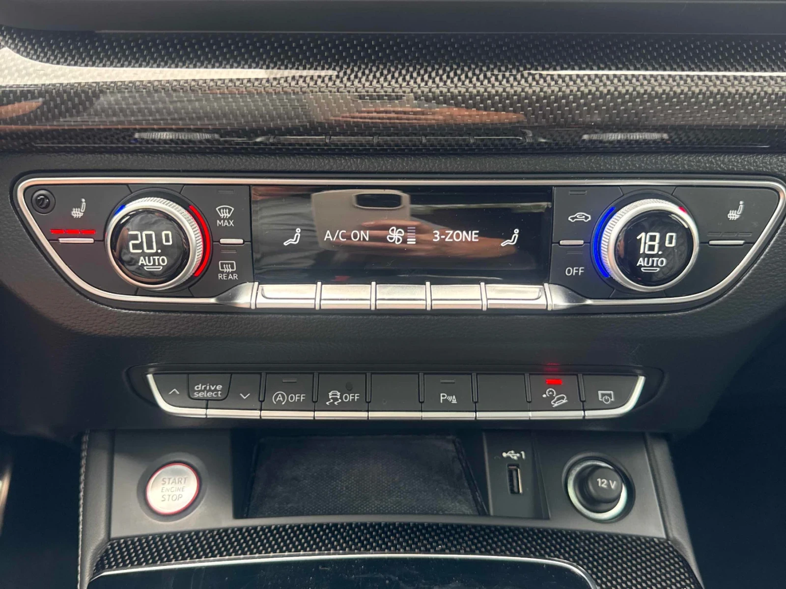 Audi SQ5  PROGRESSIVE * CARBON * ПОДГРЕВ * ПАНОРАМА * , снимка 7 - Автомобили и джипове - 55254306