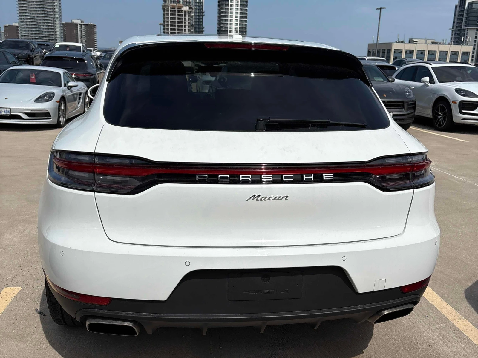 Porsche Macan / ОТ ПРЕДСТАВИТЕЛСТВО НА ПОРШЕ / АВТОКРЕДИТ, снимка 4 - Автомобили и джипове - 56130065
