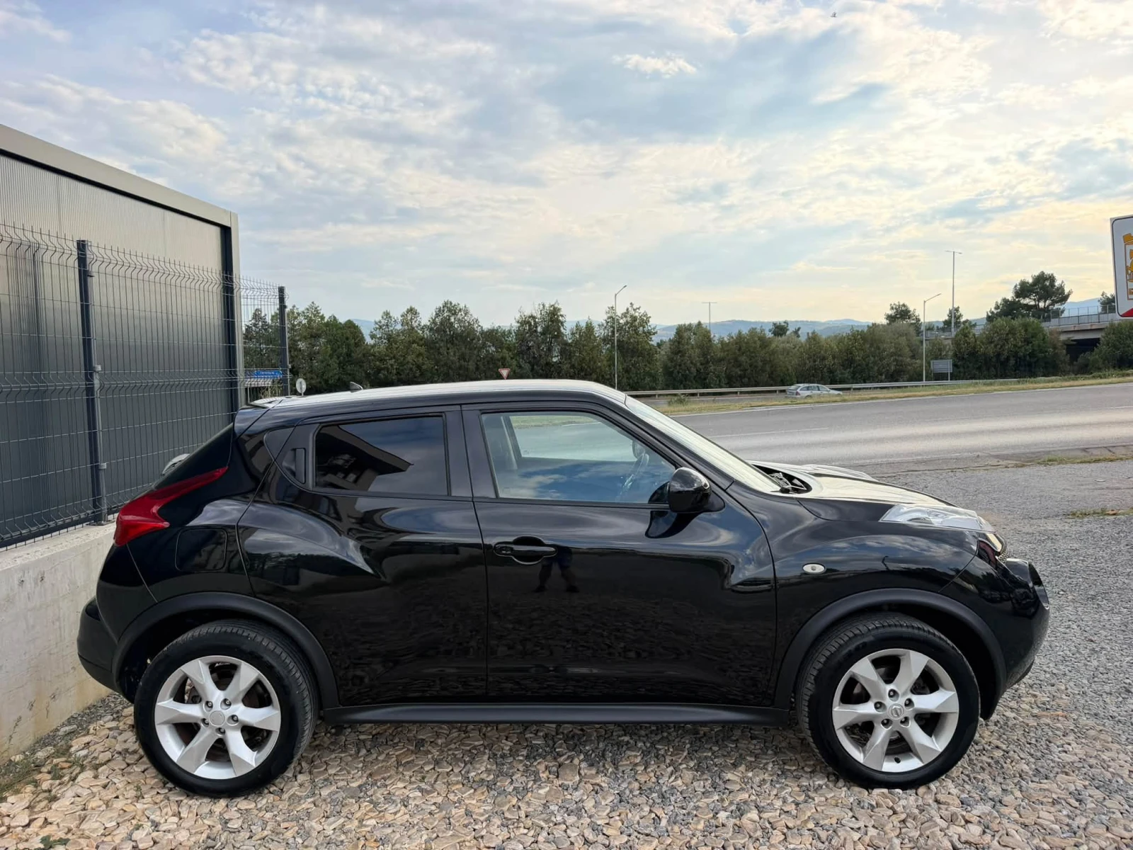 Nissan Juke 1.5DCI/110, снимка 4 - Автомобили и джипове - 56594790