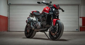 ����� �� �������� �� Ducati Monster Plus 937