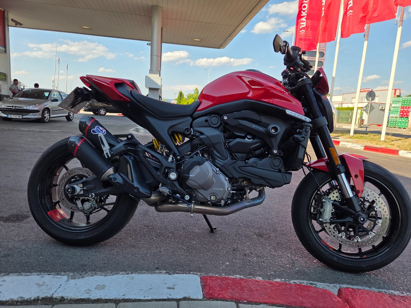 Ducati Monster Plus 937 - изображение 2