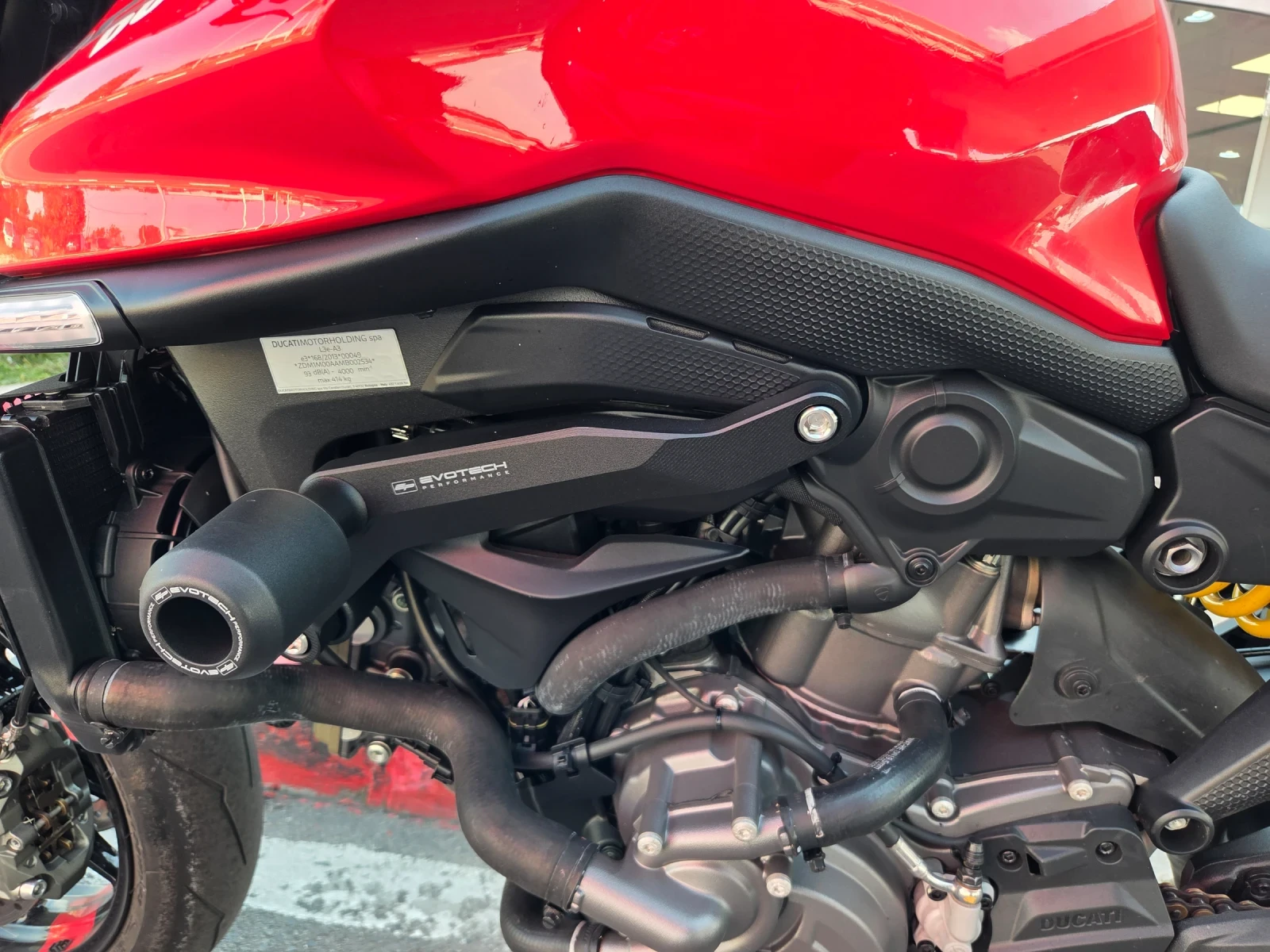 Ducati Monster Plus 937 - изображение 7