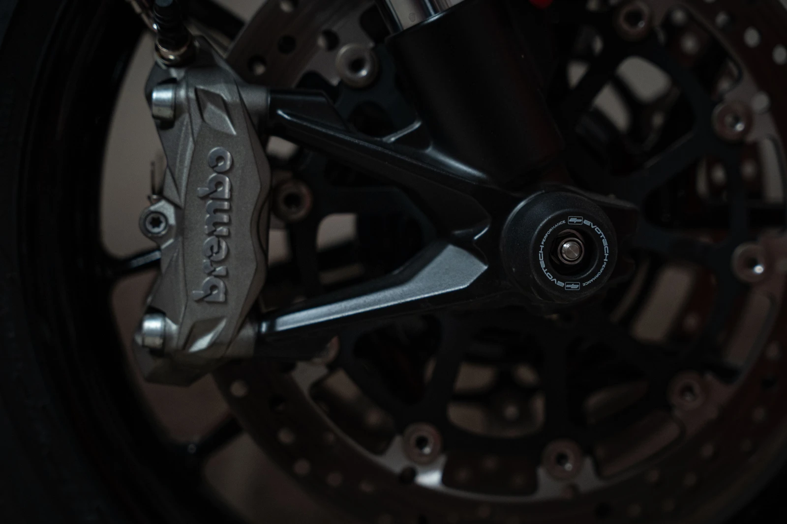 Ducati Monster Plus 937, снимка 12 - Мотоциклети и мототехника - 51461057