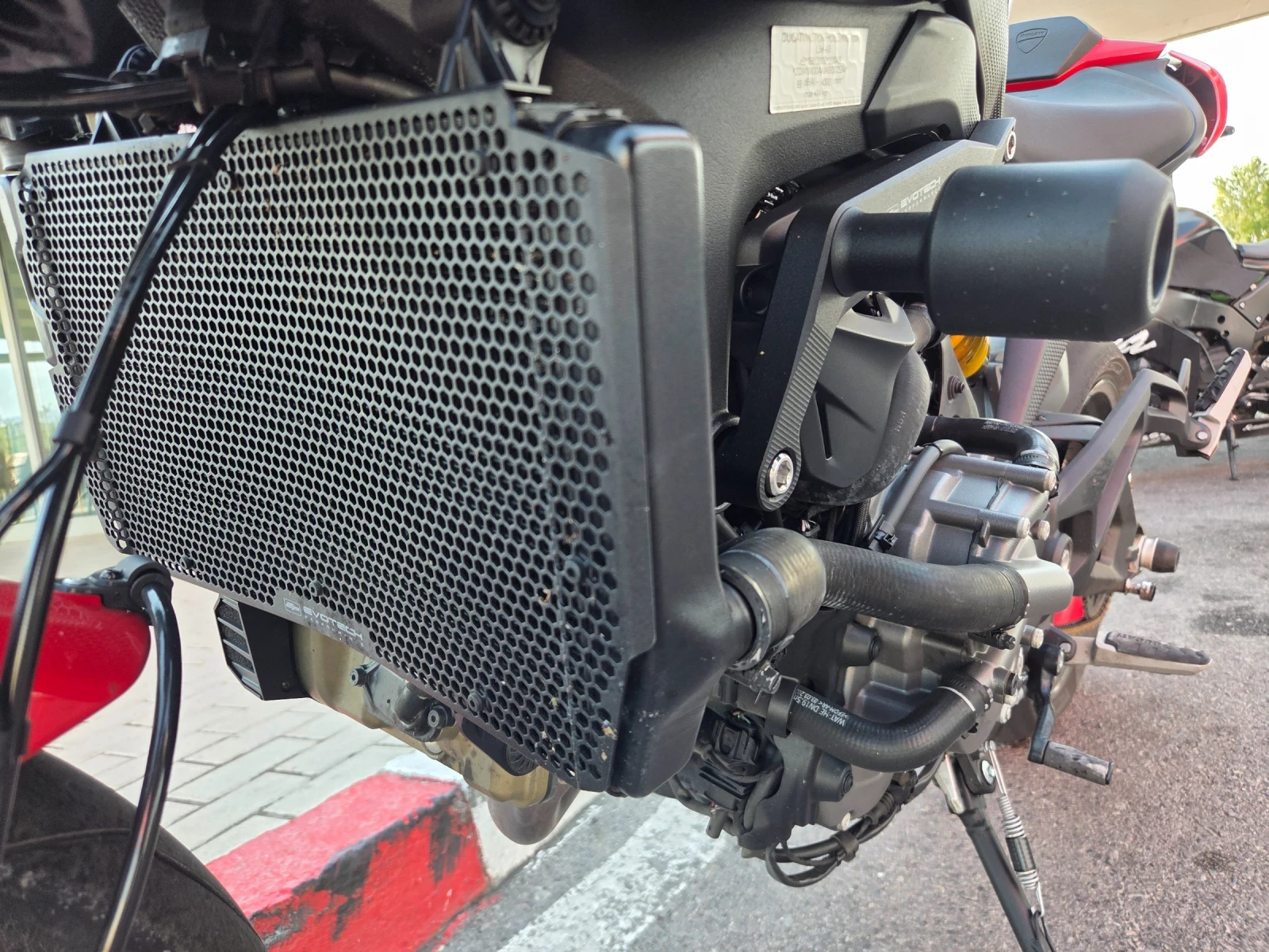 Ducati Monster Plus 937 - изображение 8